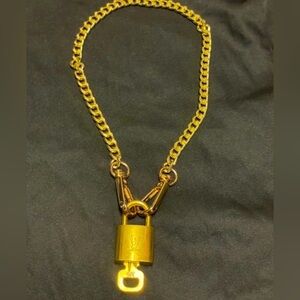 LV Lock & Key #305 with Unbranded Chain
